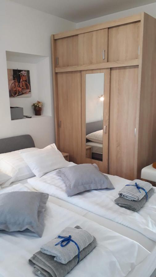 Gabriella - Vizparti Apartman *
