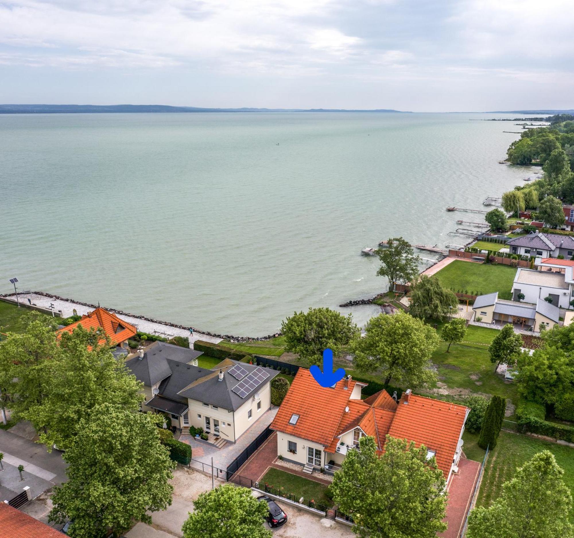 Gabriella - Vizparti Apartman *