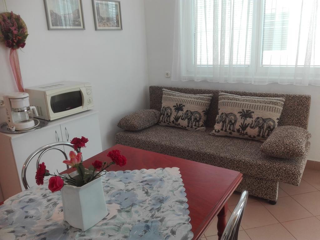 Gabriella - Vizparti Apartman Balatonboglár